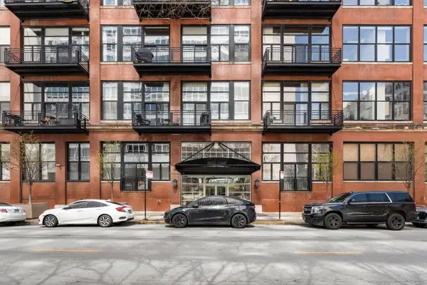 525 W Superior Street #623, Chicago, IL 60654