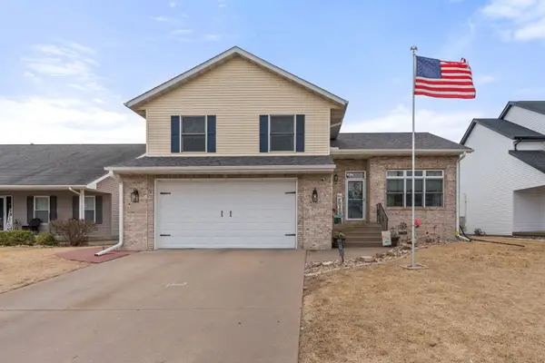 4703 W 13th Street, Davenport, IA 52804