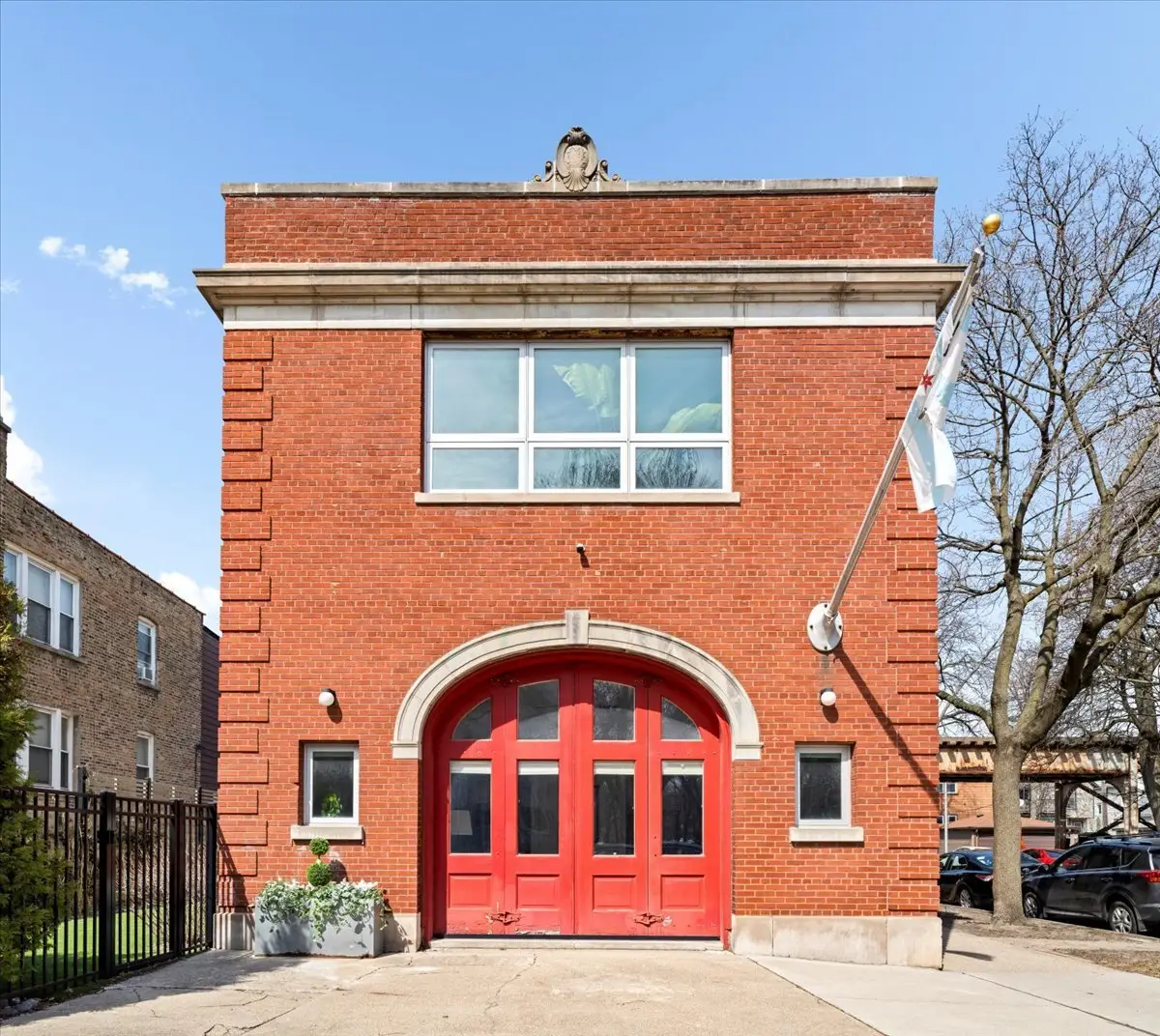 2100 W Eastwood Avenue, Chicago, IL 60625 - #1