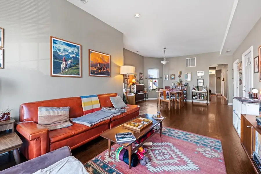 3243 W Evergreen Street #2, Chicago, IL 60651 - #3