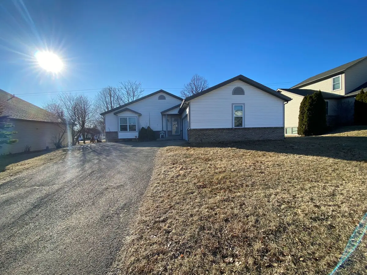 435 Waveland Avenue, Rockford, IL 61102 - #1