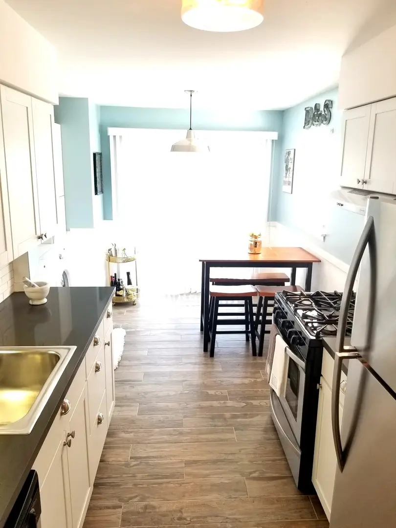 813 Valley Stream Drive #D, Wheeling, IL 60090 - #2