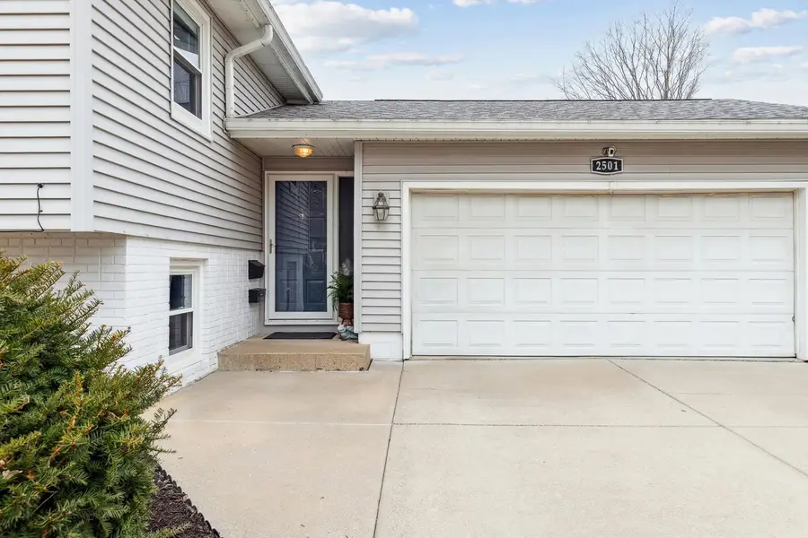 2501 2nd Street, Moline, IL 61265 - #2