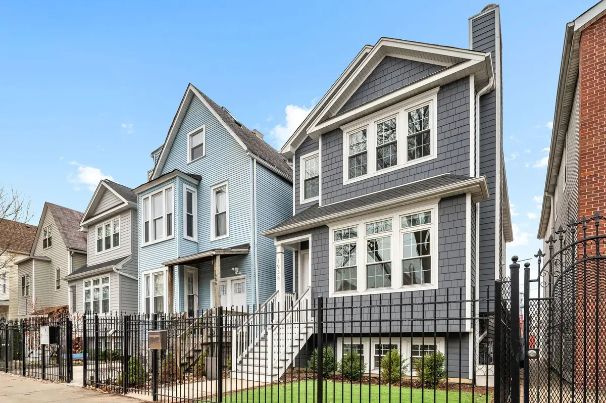 1938 N Ridgeway Avenue, Chicago, IL 60647 - #1