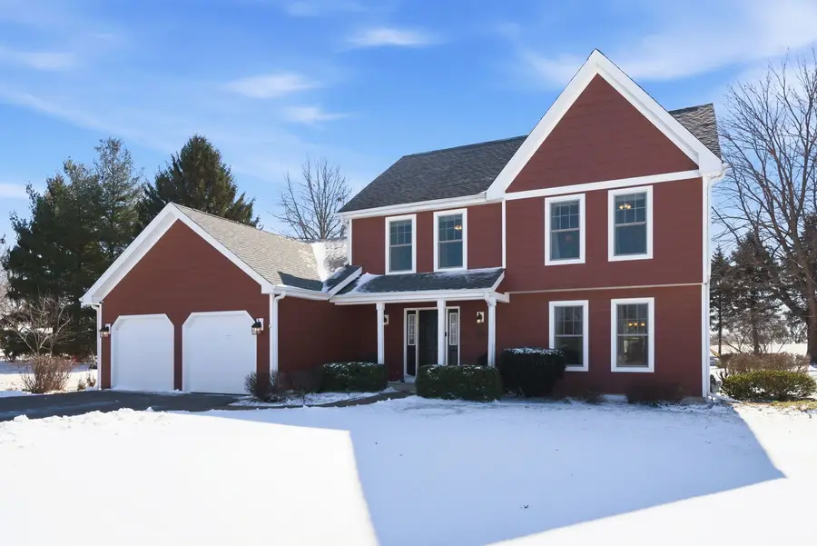 11N215 Capulet Circle, Elgin, IL 60124 - #2