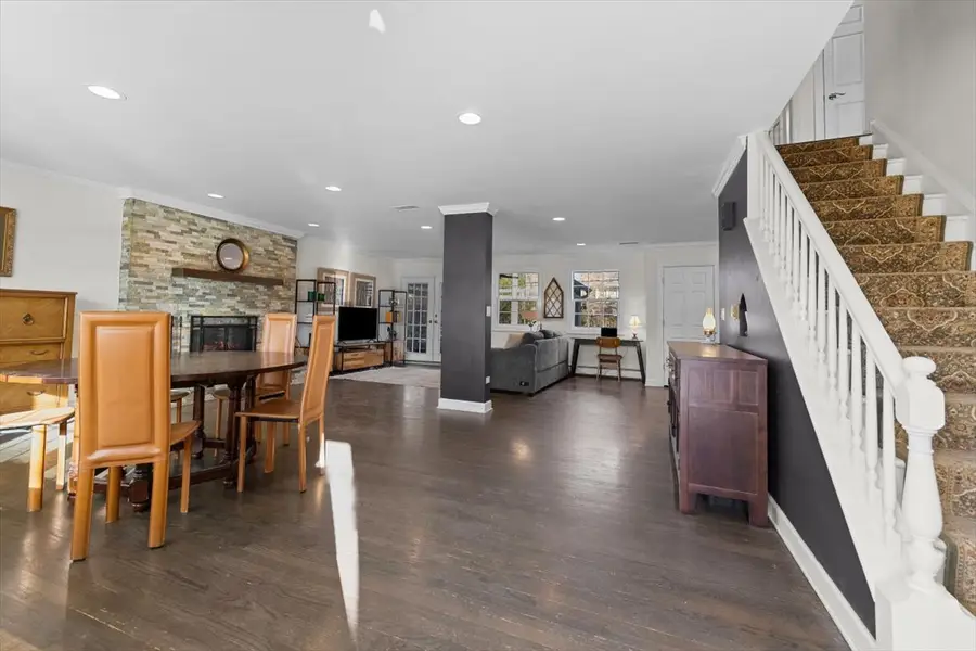 141 Kainer Avenue, Barrington, IL 60010 - #3