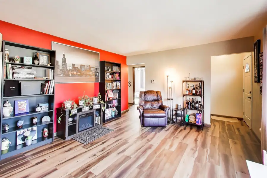 1075 Apricot Street, Hoffman Estates, IL 60169 - #3