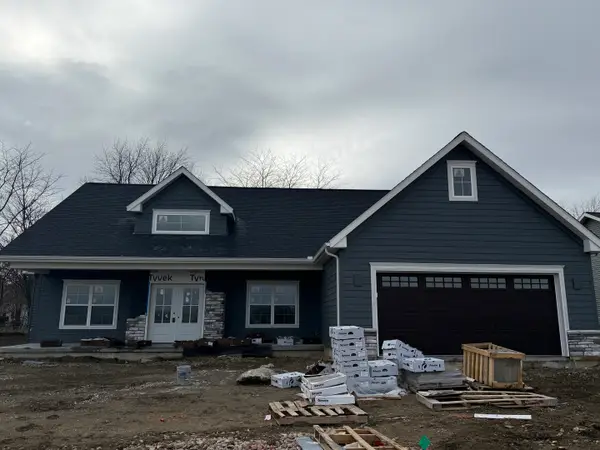 1913 S Stone Creek Boulevard, Urbana, IL 61802