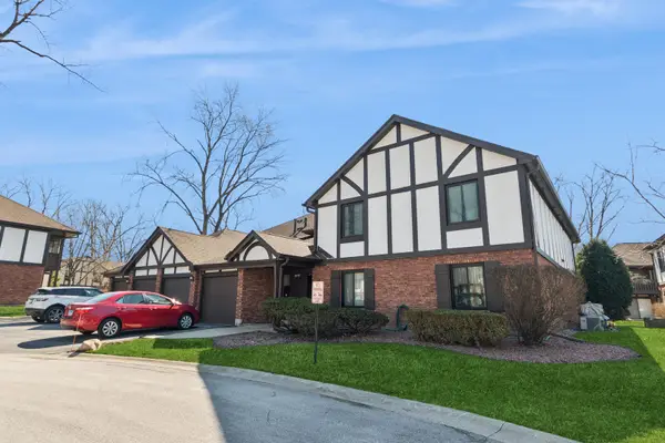 Address Withheld By Seller, Palos Hills, IL 60465