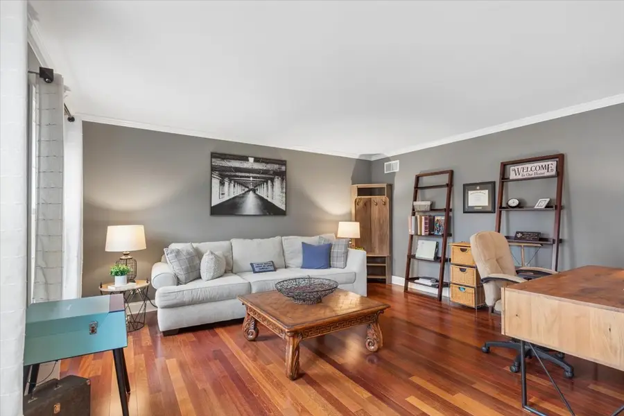 816 S River Road, Naperville, IL 60540 - #2