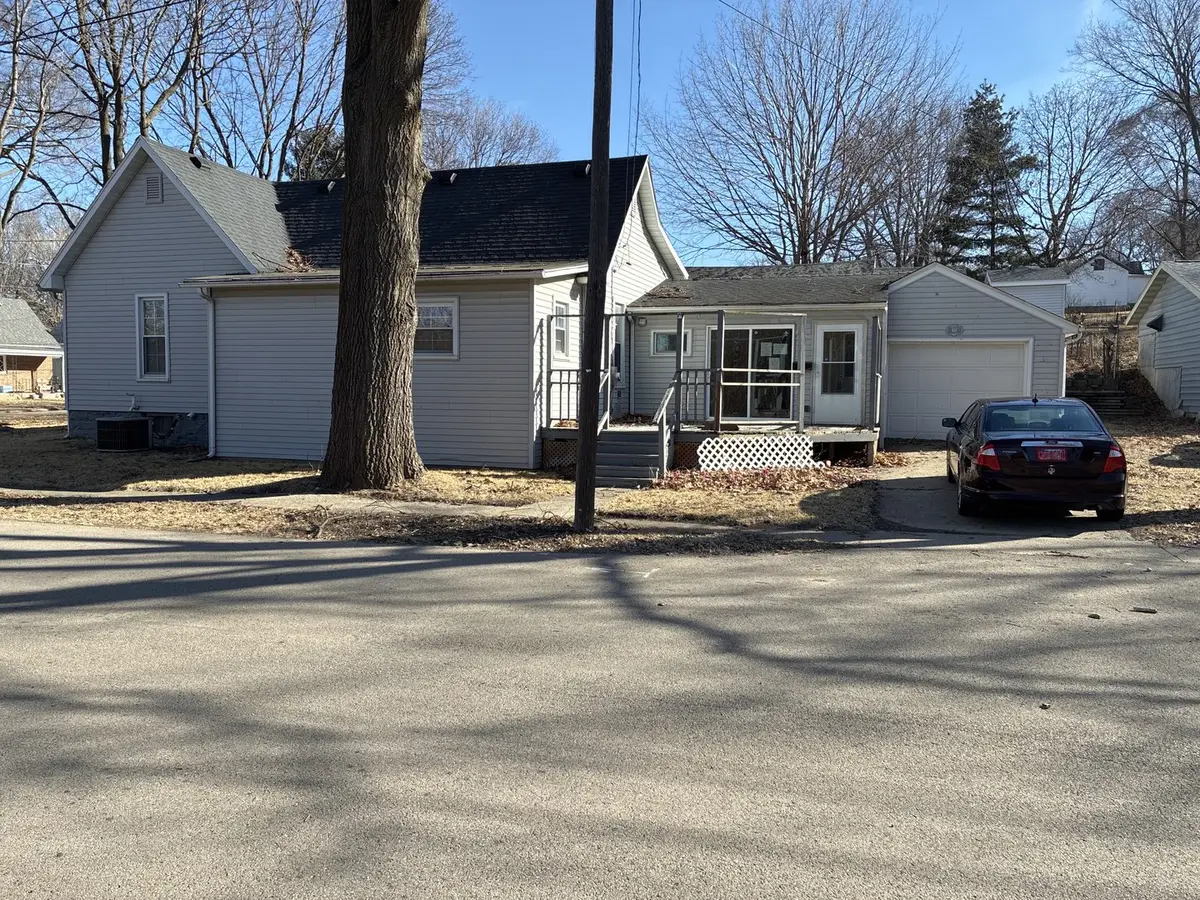 804 Monroe Avenue, Dixon, IL 61021 - #1