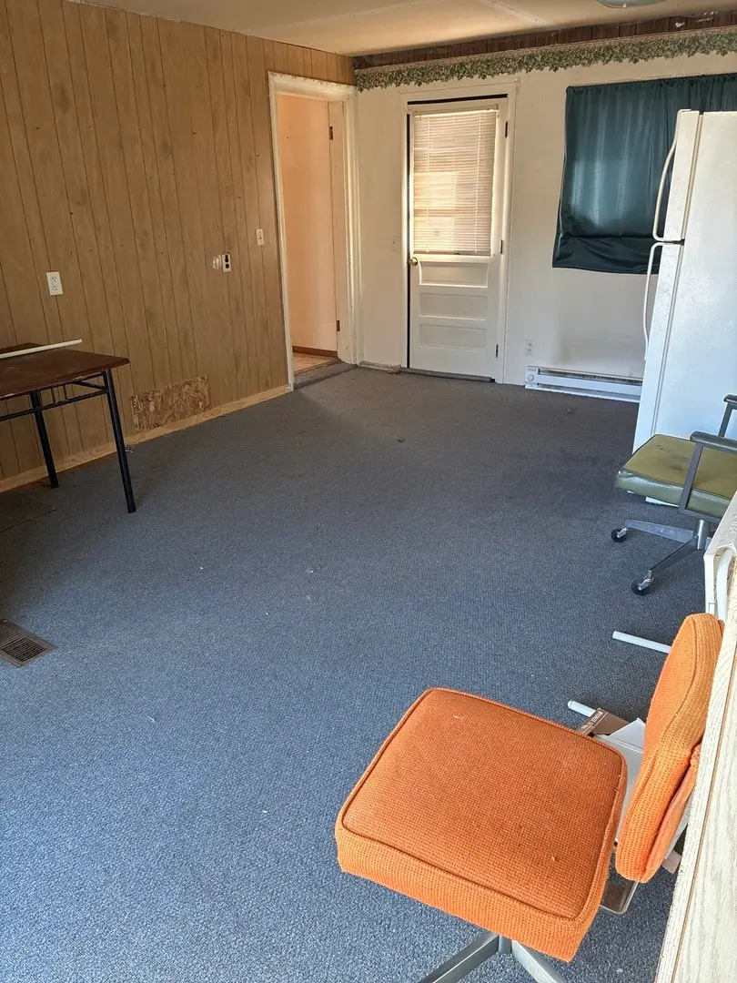 804 Monroe Avenue, Dixon, IL 61021 - #3