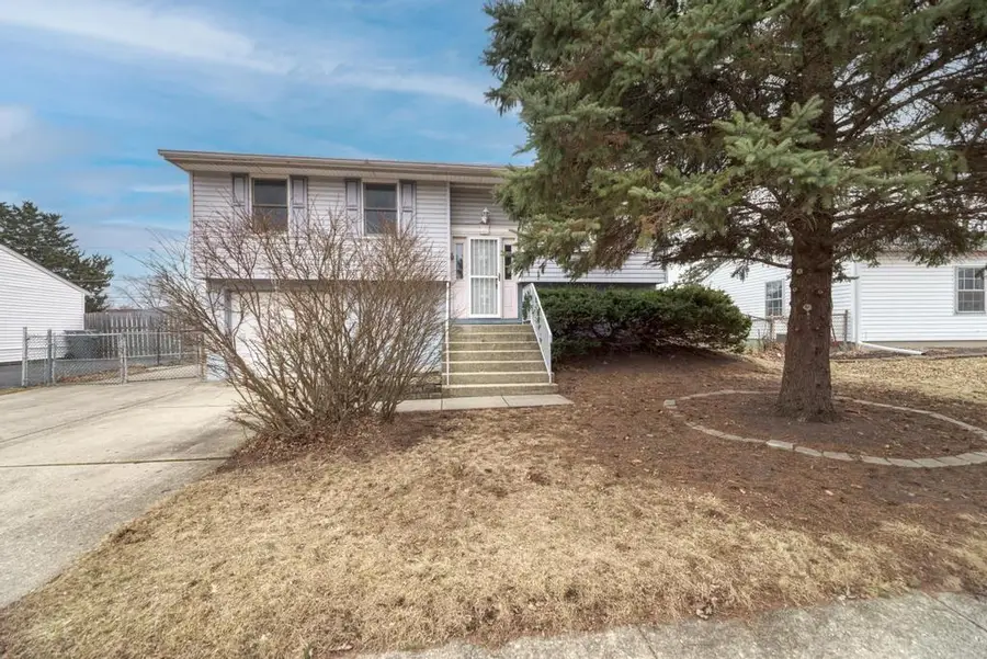 325 Hale Avenue, Romeoville, IL 60446 - #2
