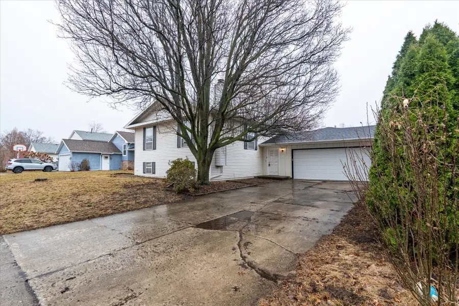 1211 Brentwood Court, Normal, IL 61761 - #3