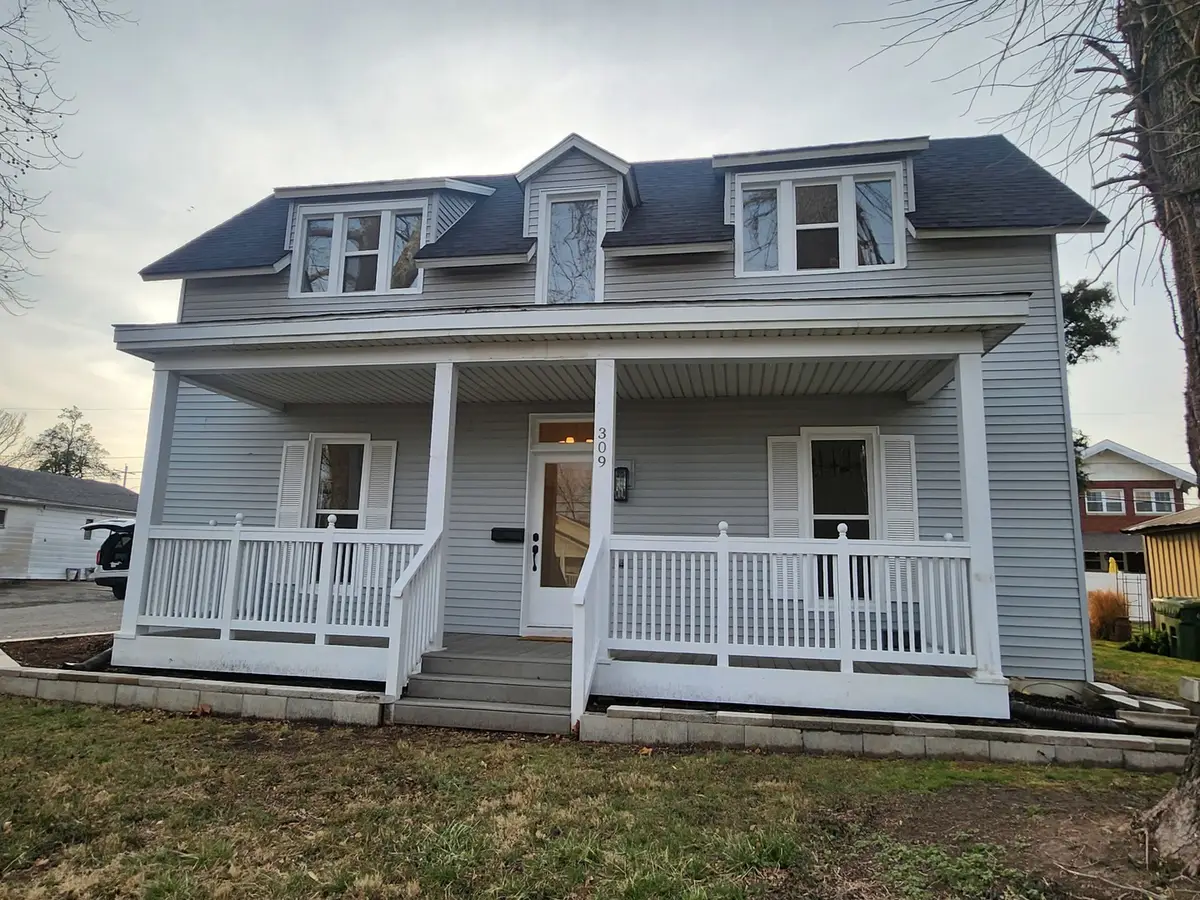 309 N Main Street, Pinckneyville, IL 62274 - #1