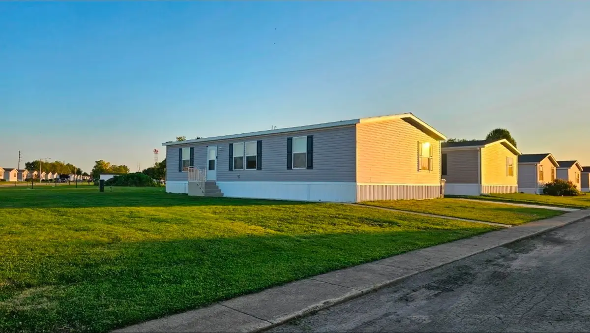 1052 Daleann Avenue, Dekalb, IL 60115 - #1