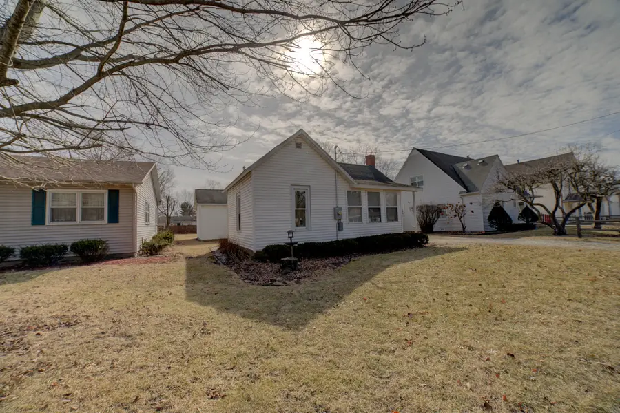 555 E Mulberry Street, Watseka, IL 60970 - #3