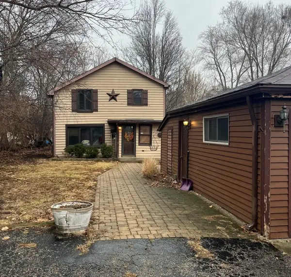 5S661 Wright Street, Naperville, IL 60563