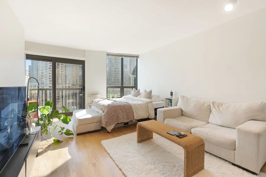 400 N La Salle Drive #1403, Chicago, IL 60654 - #3