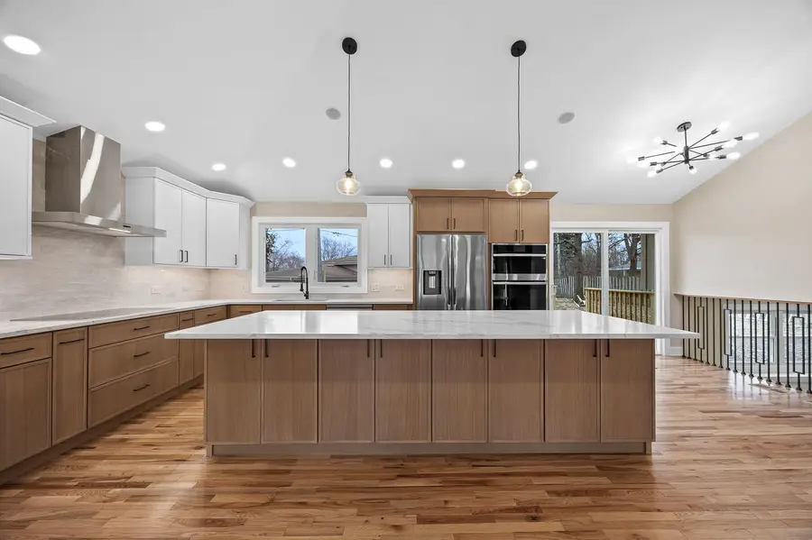 8651 S Kean Avenue, Hickory Hills, IL 60457 - #2