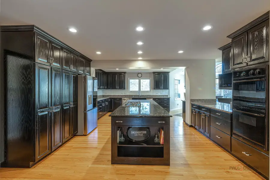 21 N Ridge Road, Lake Forest, IL 60045 - #3