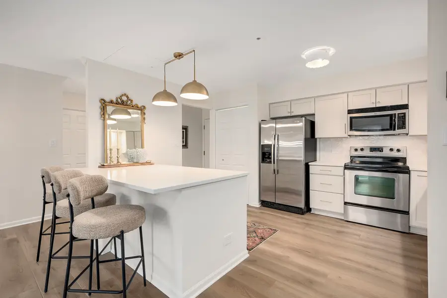 4900 Forest Avenue #108, Downers Grove, IL 60515 - #3