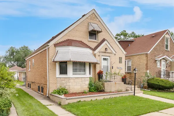 2143 N 76th Avenue, Elmwood Park, IL 60707