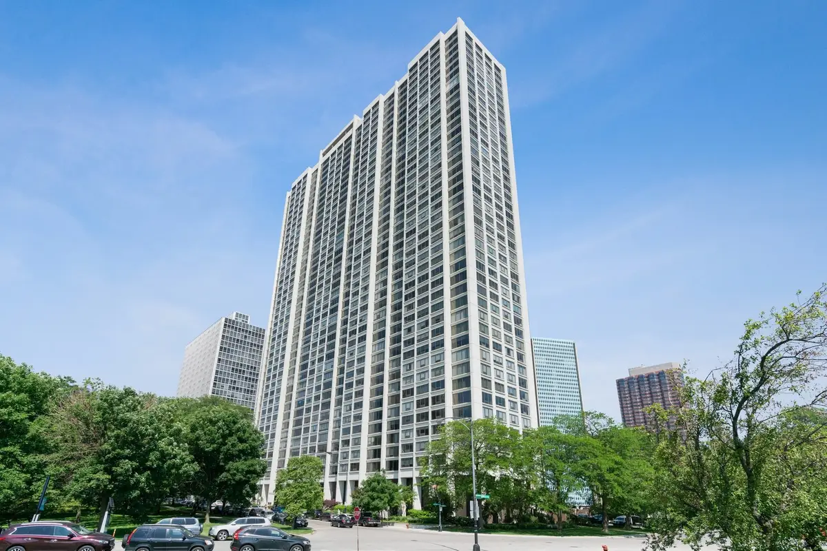 2800 N Lake Shore Drive #807, Chicago, IL 60657 - #1