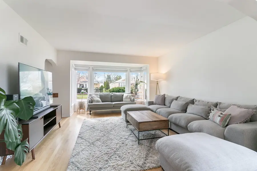 2233 14th Avenue, North Riverside, IL 60546 - #2