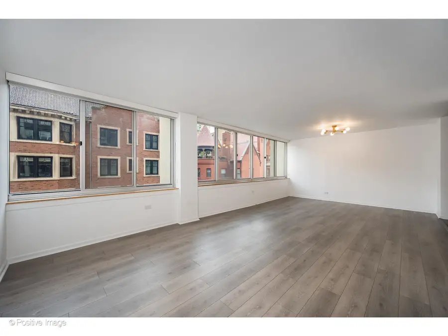 1 E Schiller Street #3C, Chicago, IL 60610 - #3