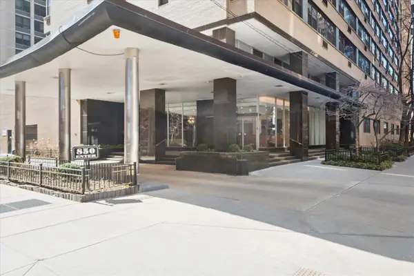 850 N Dewitt Place #15K, Chicago, IL 60611