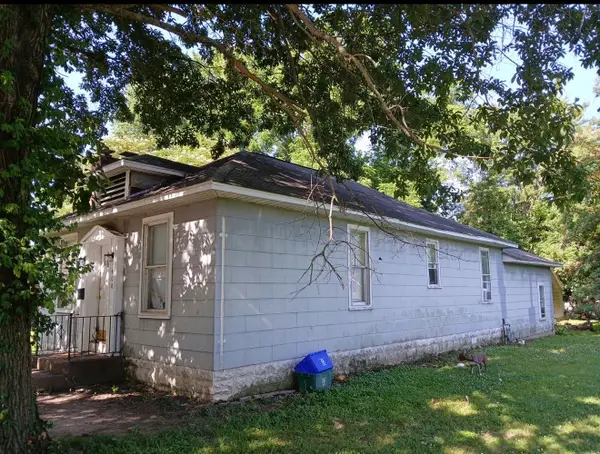 408 S James Street, Carbondale, IL 62901