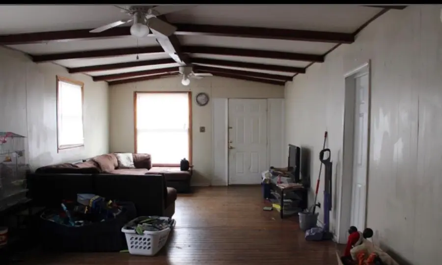 310 W Pecan Street, Carbondale, IL 62901 - #3