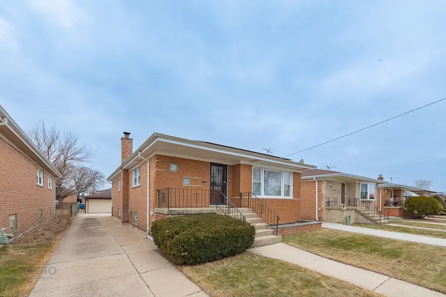 508 Hoxie Avenue, Calumet City, IL 60409 - #2
