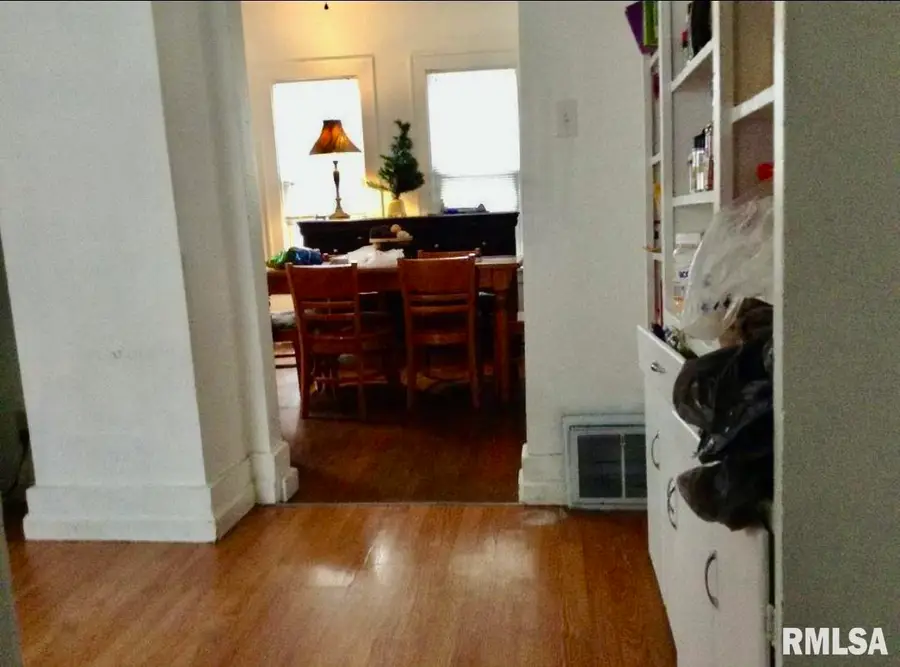 504 W Mill Street, Carbondale, IL 62901 - #3