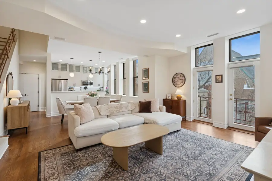 3100 N Kenmore Avenue #E, Chicago, IL 60657 - #2