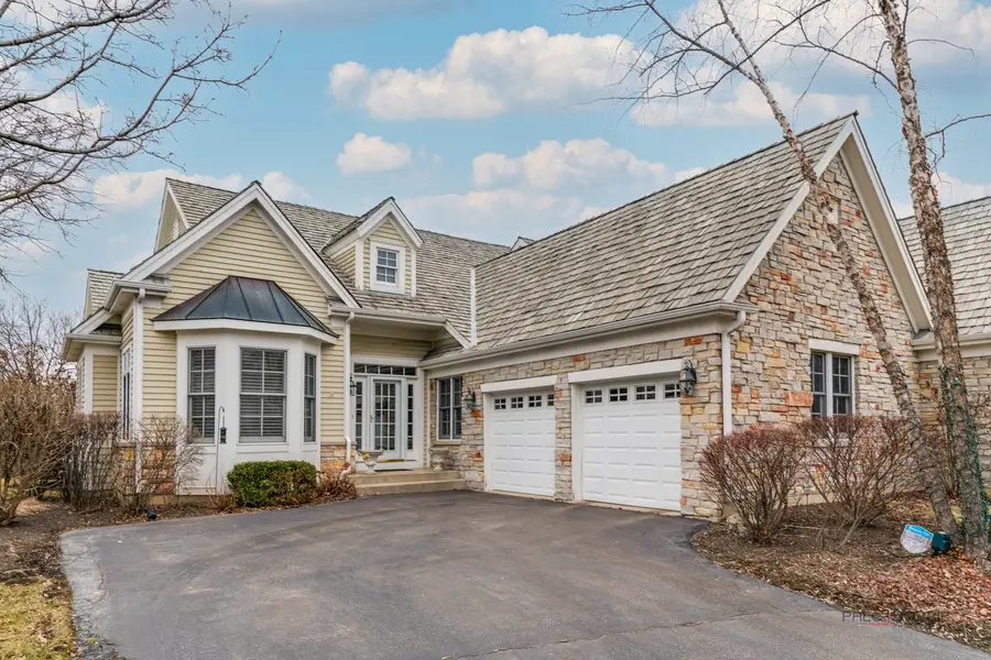 60 S Canterbury Court, Lake Forest, IL 60045 - #2