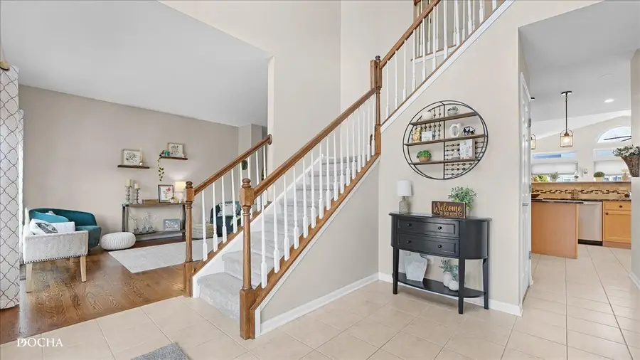 420 Raintree Drive, Oswego, IL 60543 - #3