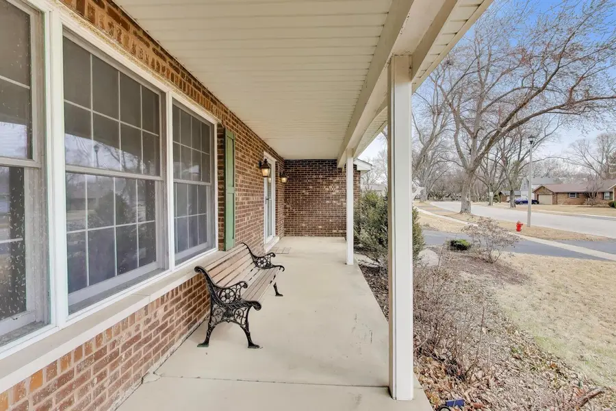 56 Winthrop New Road, Sugar Grove, IL 60554 - #3