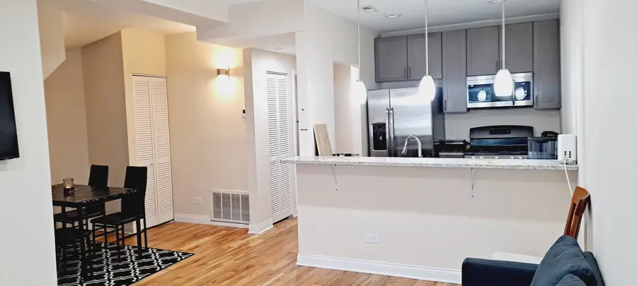 2958 W Nelson Street, Chicago, IL 60618 - #3