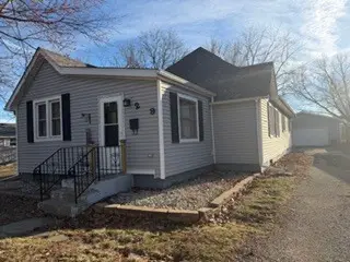 209 8th Avenue, Mendota, IL 61342 - #1