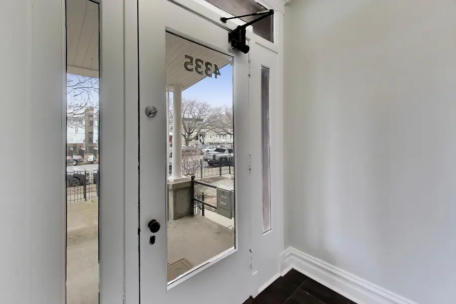 4335 N Damen Avenue, Chicago, IL 60618 - #3