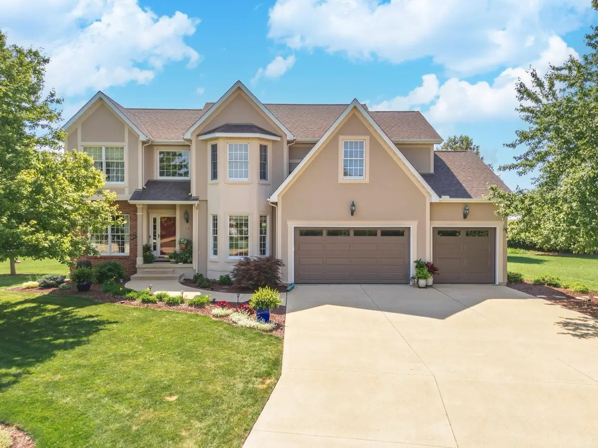 29 Cloverhill Circle, Bloomington, IL 61705 - #1