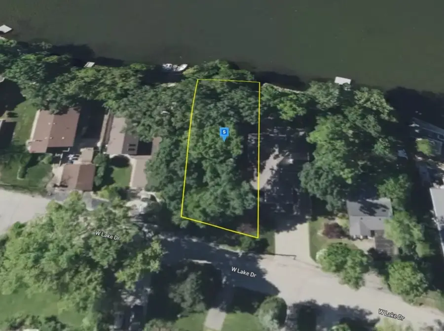 21803 W Lake Avenue, Round Lake, IL 60073 - #3