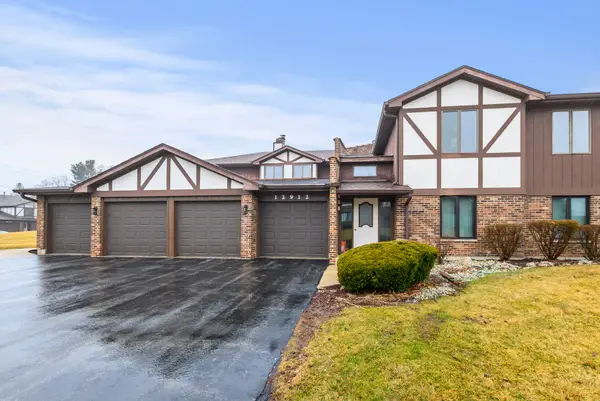 12912 Mill Drive E #E2, Palos Park, IL 60464