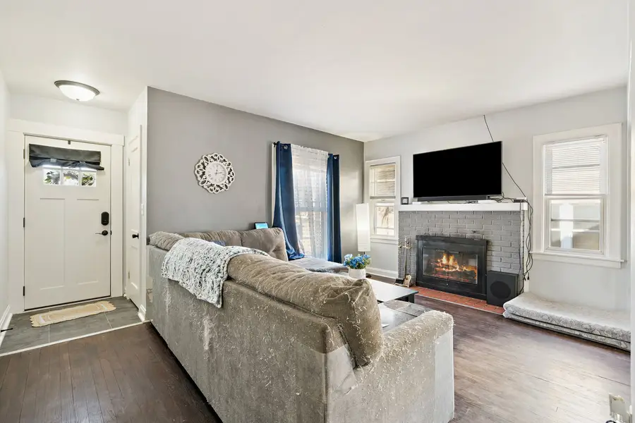 2007 Warren Street, Davenport, IA 52804 - #2