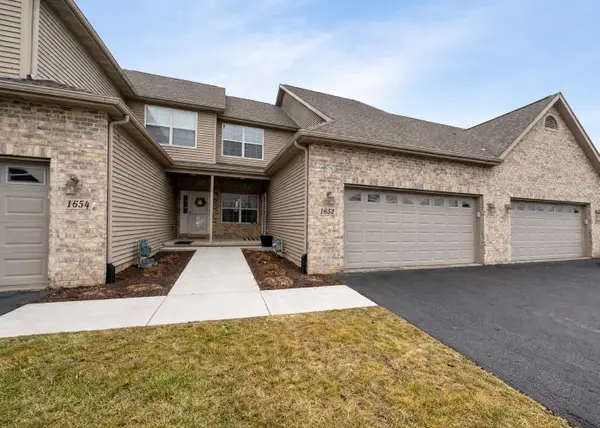 1652 Overlook Drive, Dixon, IL 61021