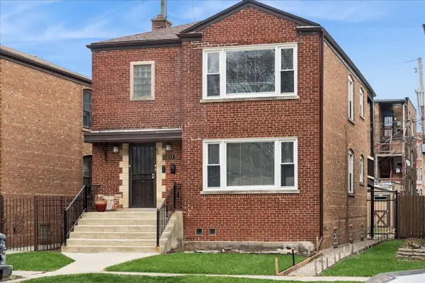 8833 S Dorchester Avenue, Chicago, IL 60619