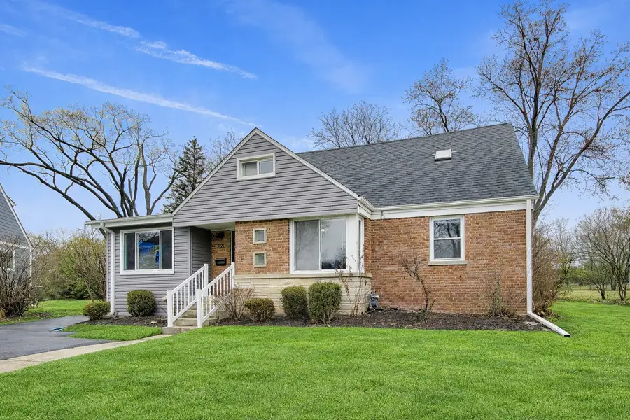 1120 N Haddow Avenue, Arlington Heights, IL 60004 - #2