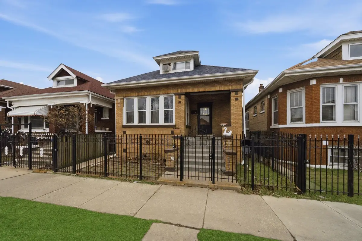 5942 S California Avenue, Chicago, IL 60629 - #1